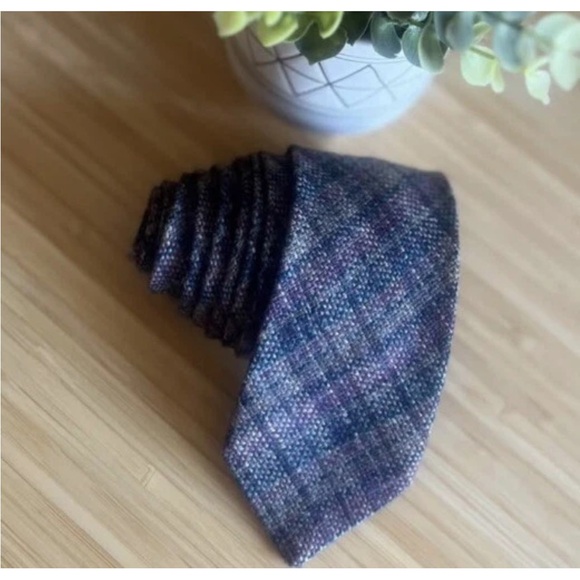 Vintage plaided wool tie for sale made in Ireland - Picture 1 of 10